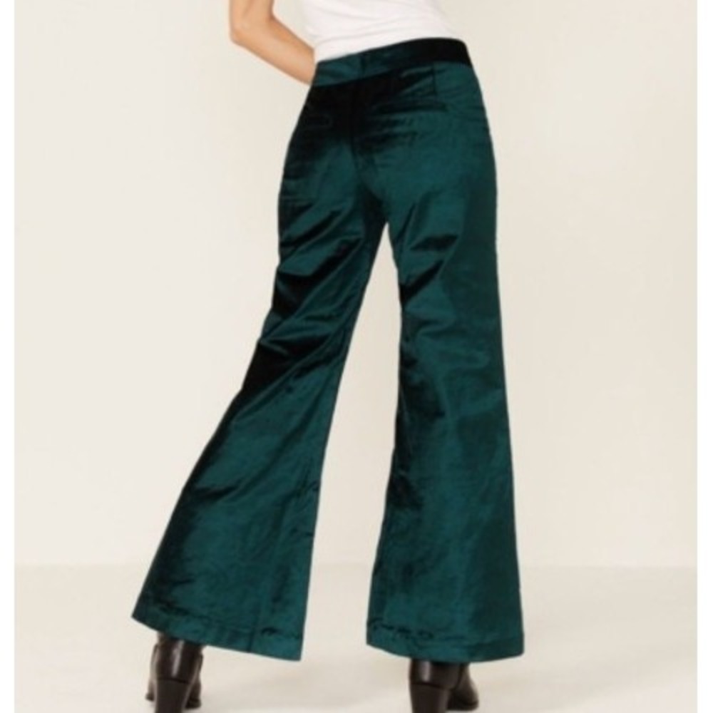 Free People "Walk With You" Velvet Flare Trousers - Emerald Green, Size 6 Retro
